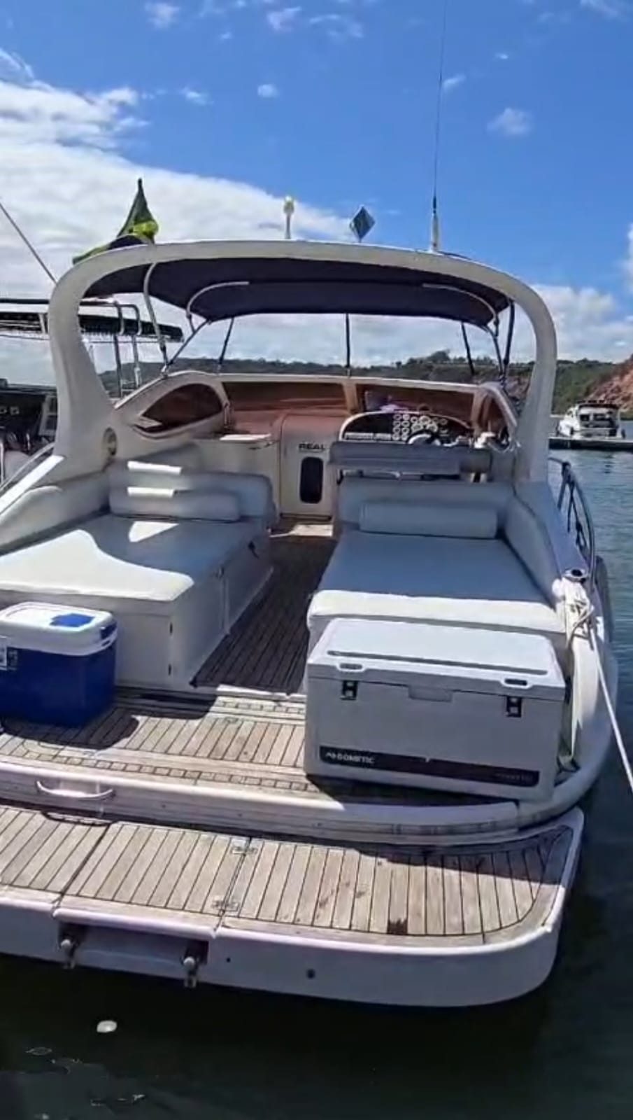 Lancha Real 31 pés — Barra de São Miguel